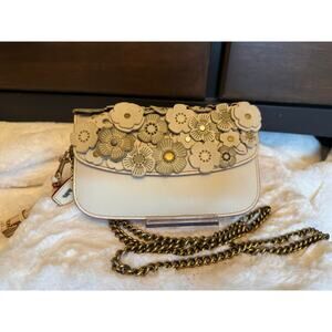 EXCELLENT CONDITION Coach Tea Rose Appliqué Leather Chain Shoulder Bag Ivory